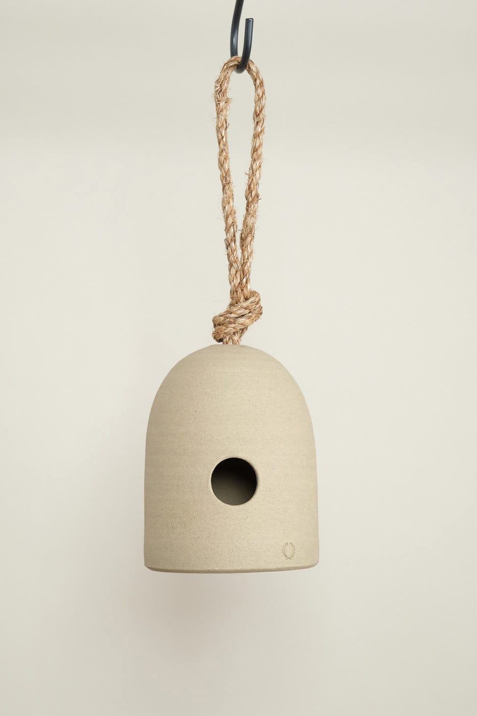 Fieldstone Hanging Bird Shelter