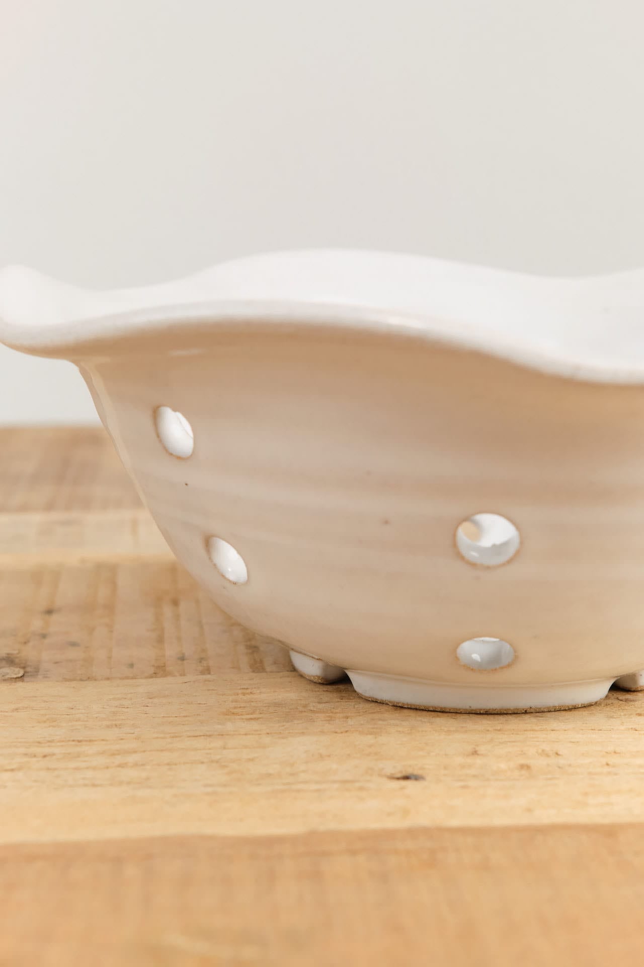 Farmhouse Pottery Home Kitchen Serving Windrow Berry Bowl Stoneware