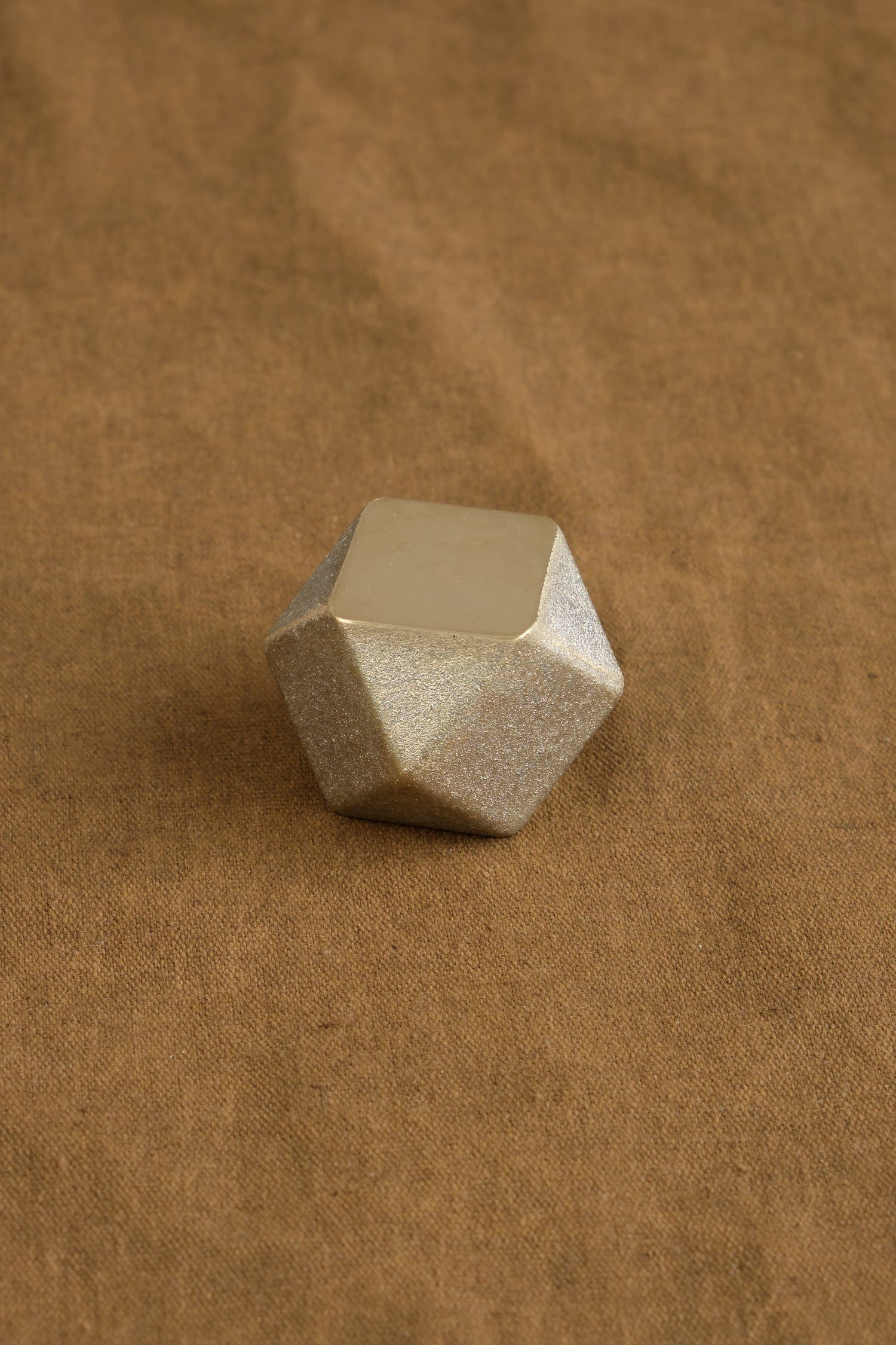 Futagami Home Objects Brass IHADA Paperweight Brass / Square