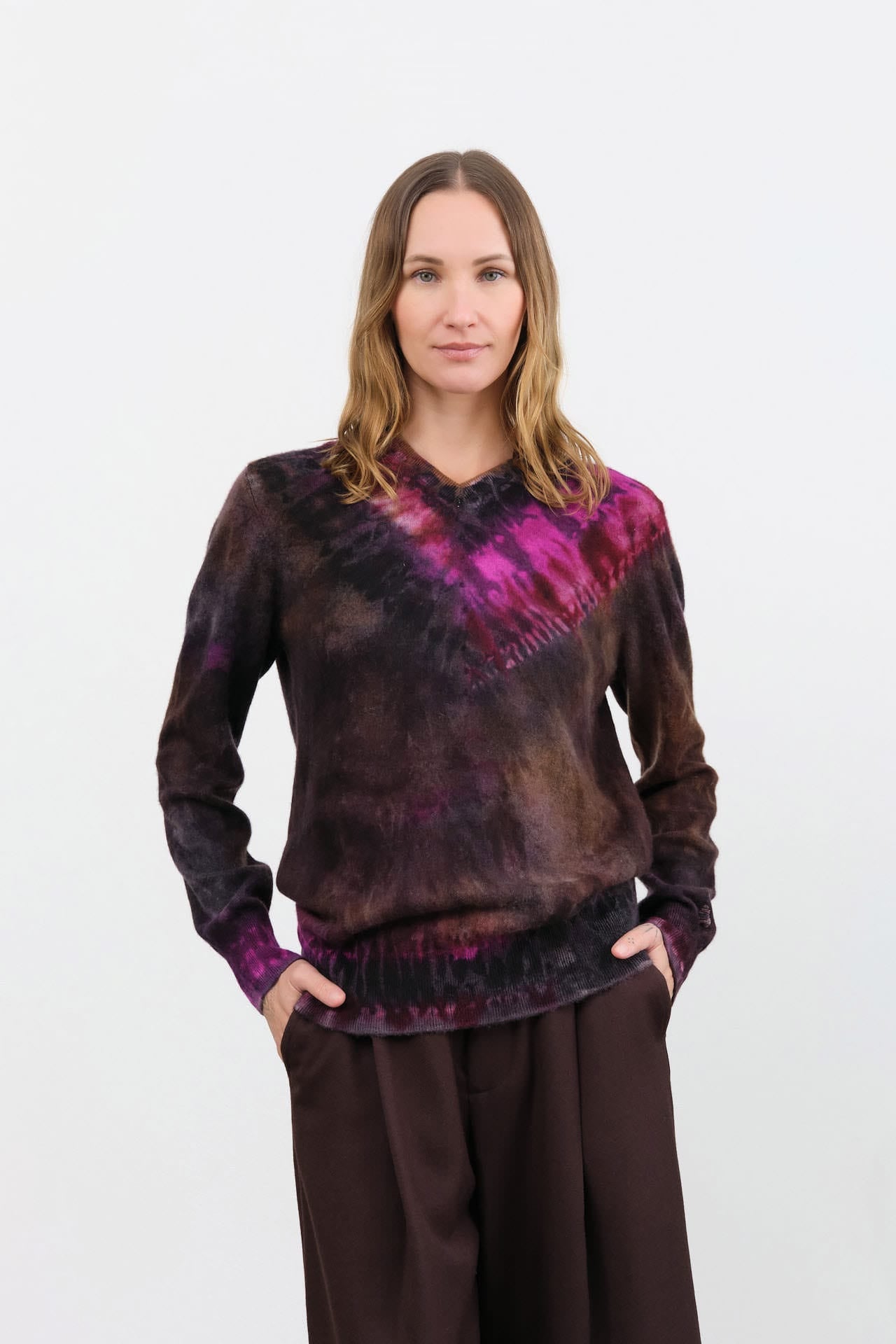 Galadriel Mattei Apparel Womens Sweaters Preppie V-Neck Relaxed Long Sweater
