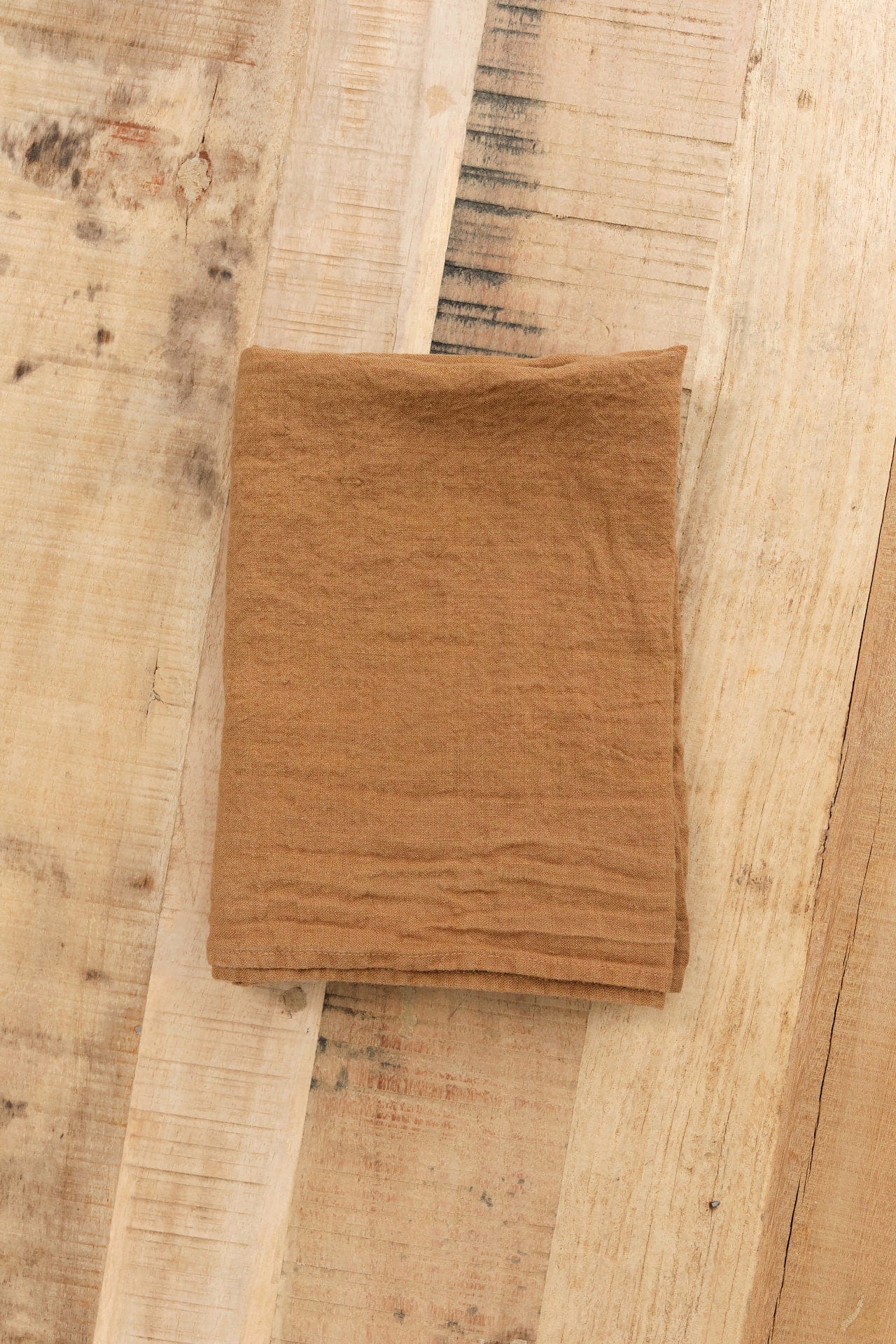 Hale Mercantile Home Tablecloths Basix Linen Table Runner Russo / 59" L X 20" W