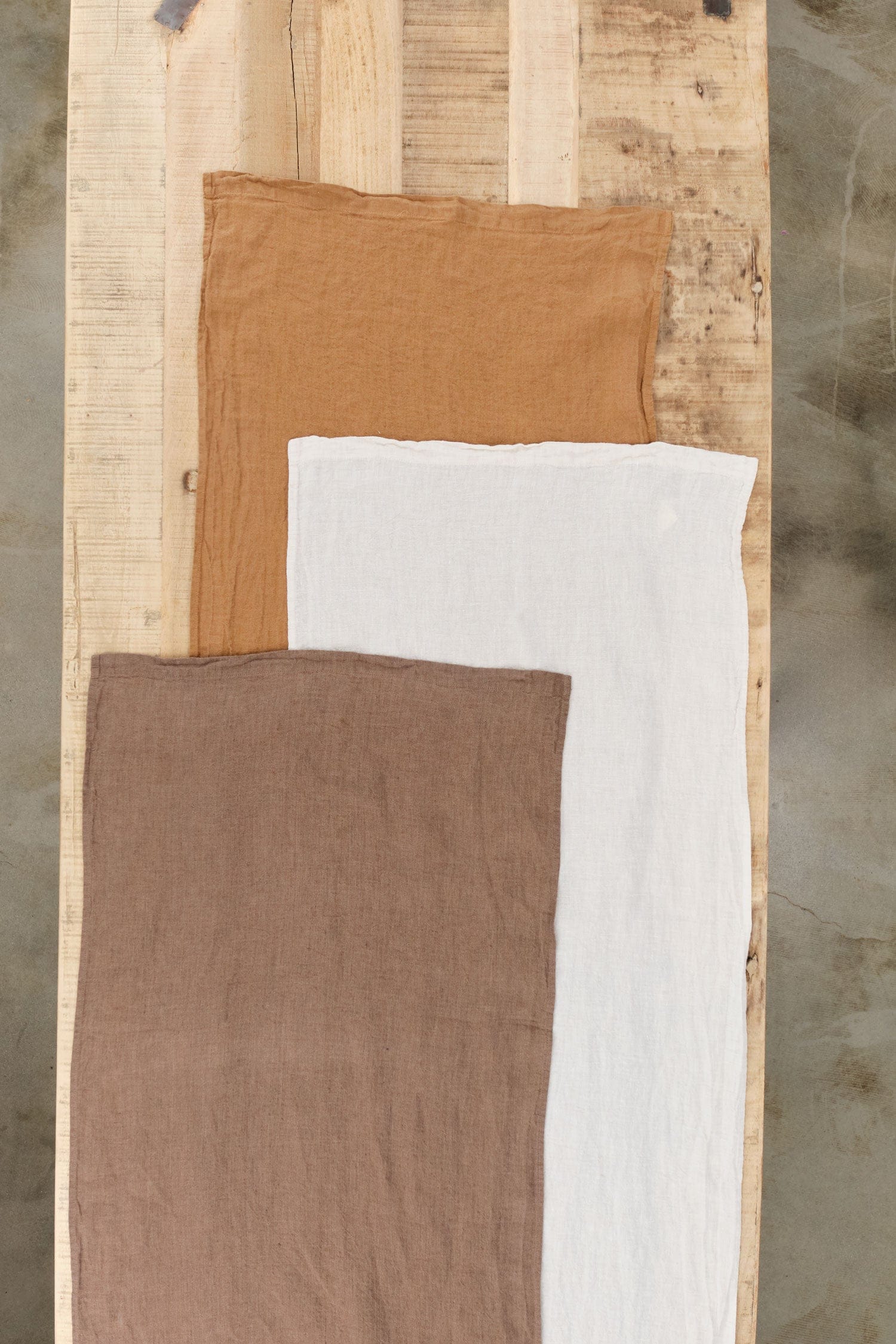 Hale Mercantile Home Tablecloths Basix Linen Table Runner