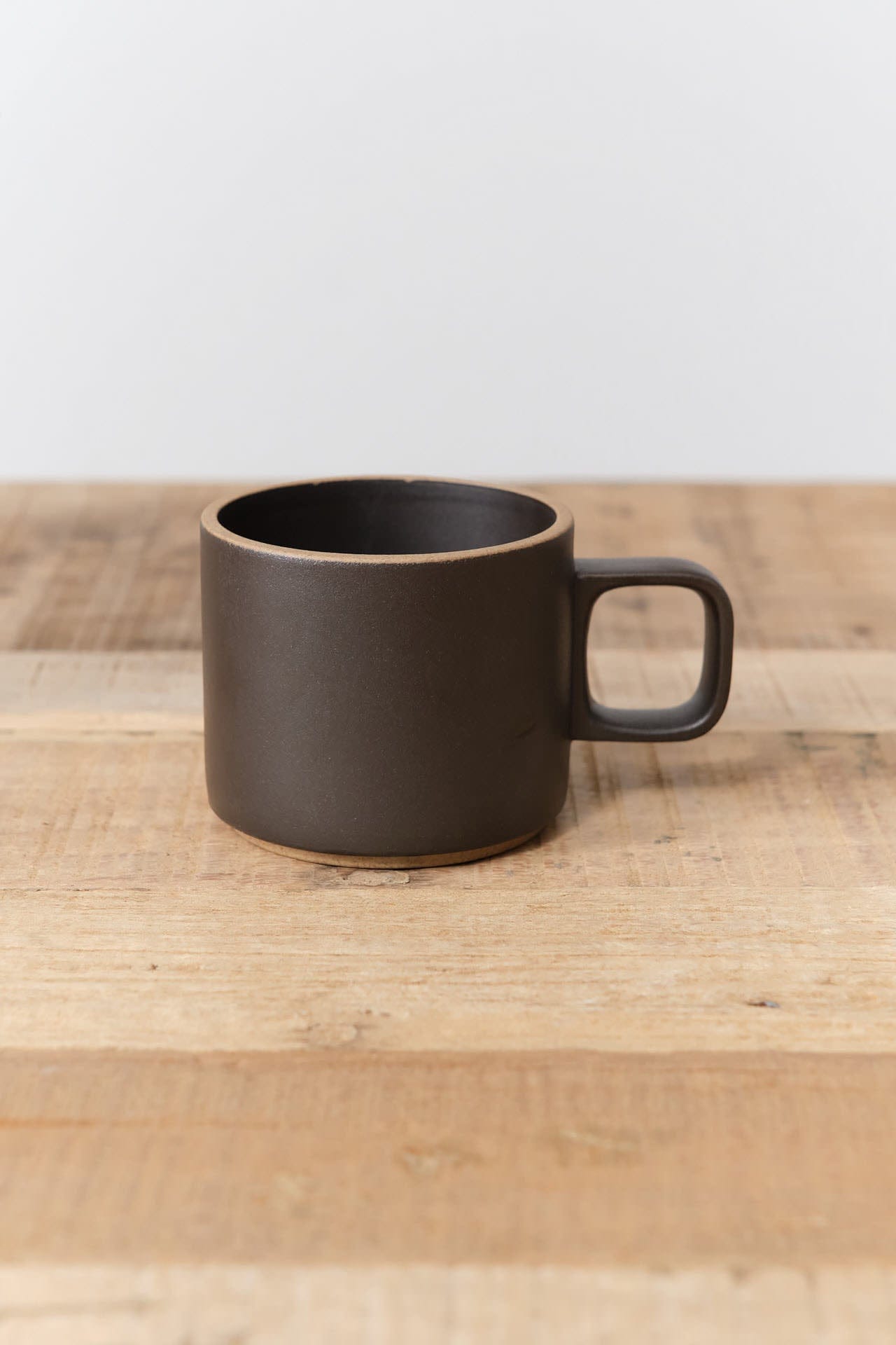 Hasami Porcelain Home CoffeeTea 11 oz Mug Black / 11 oz