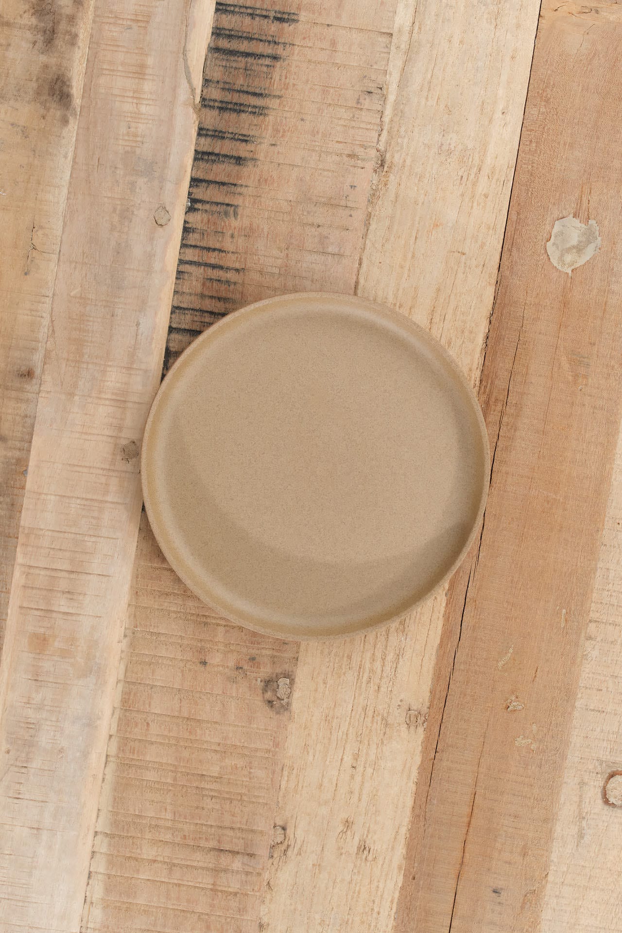 Hasami Porcelain Home Kitchen Dishware 8.5" Small Plate Natural / 8 5/8" Dia X 7/8" H