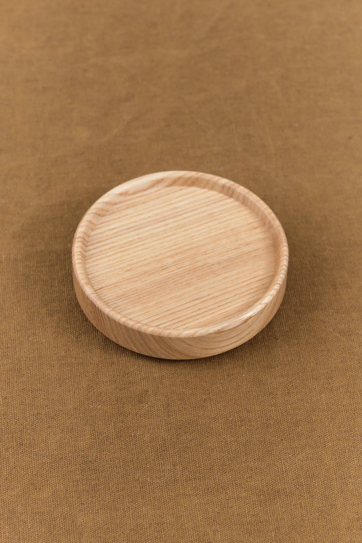 Front view of Ash Wooden Lid