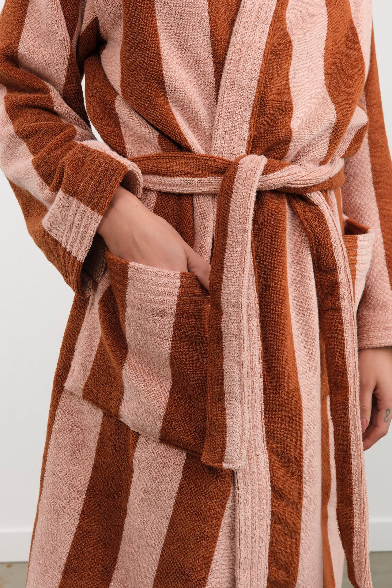 Hawkins New York Apparel Womens Lounge Simple Striped Terry Bathrobe in Blush/Terracotta