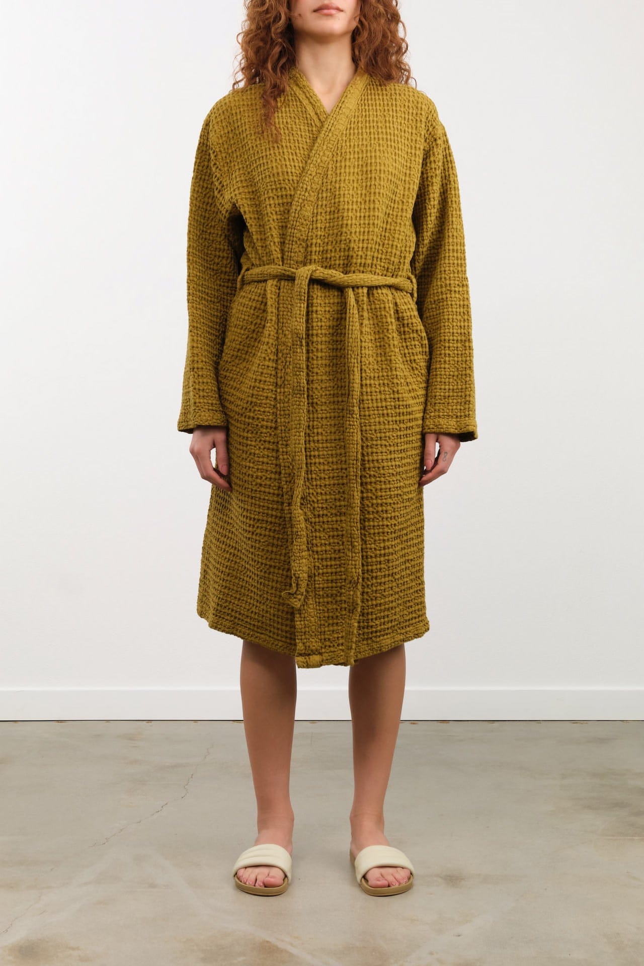 Hawkins New York Apparel Womens Lounge Simple Waffle Bathrobe in Bronze