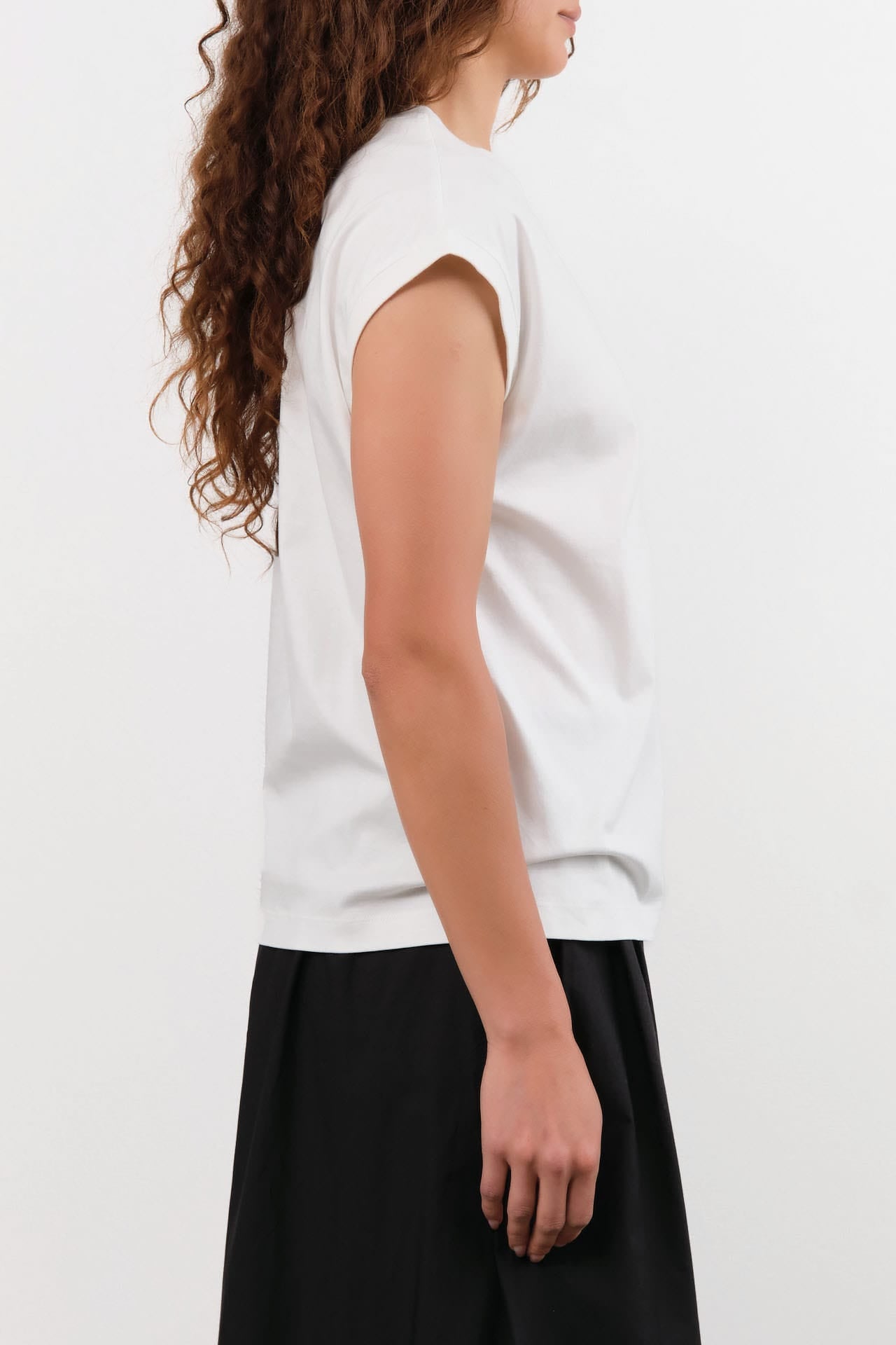Ichi Antiquities Apparel Womens Tees Sleeveless Pullover White / One Size