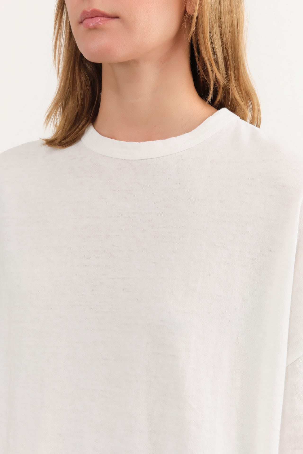 Ichi Antiquities Apparel Womens Tees Wide Knit T-Shirt in White White / One Size