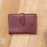 Il Bisonte Accessories Wallets Archivio Wallet in Black Cherry Black Cherry / 5.5" L X 4" W X 0.5" D