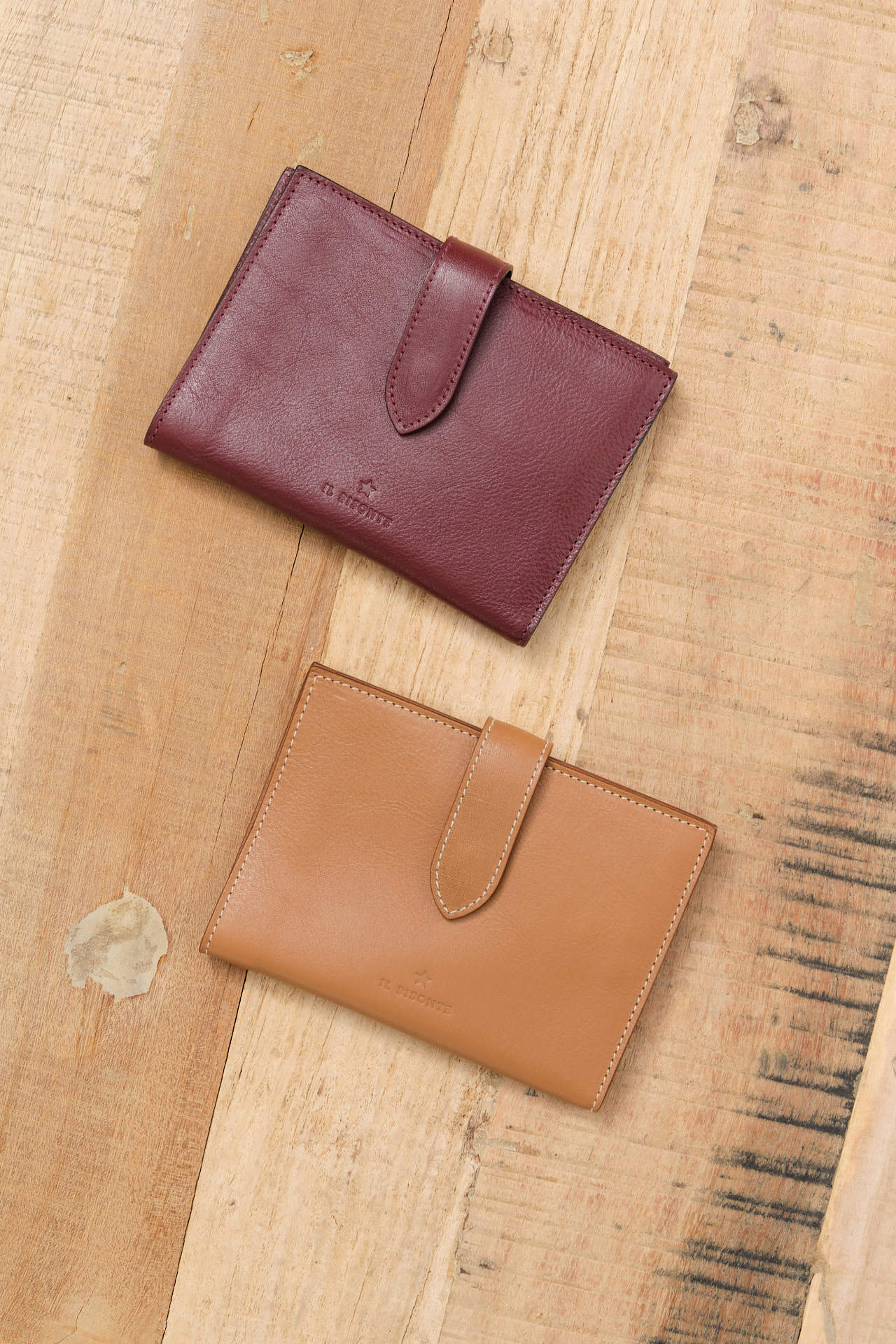 Il Bisonte Accessories Wallets Archivio Wallet in Gianduia Gianduia / 5.5" L X 4" W X 0.5" D