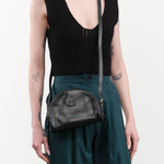 Il Bisonte Accessories Bags Classic Crossbody Bag in Nero Nero / 8.5" L X 6.25" H X 3" D