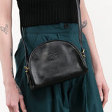Il Bisonte Accessories Bags Classic Crossbody Bag in Nero Nero / 8.5" L X 6.25" H X 3" D