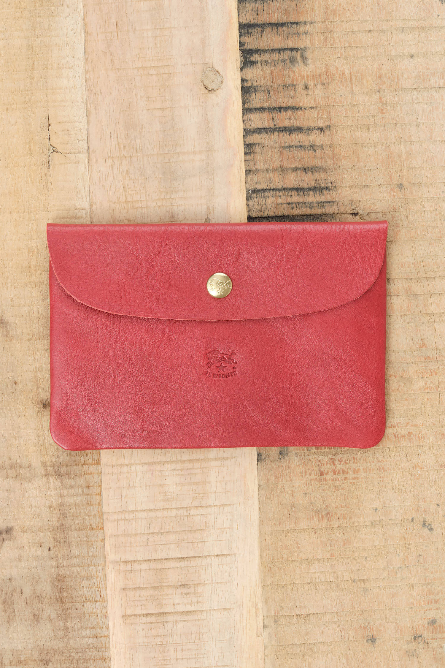 Il Bisonte Classic Envelope Case in Rosso