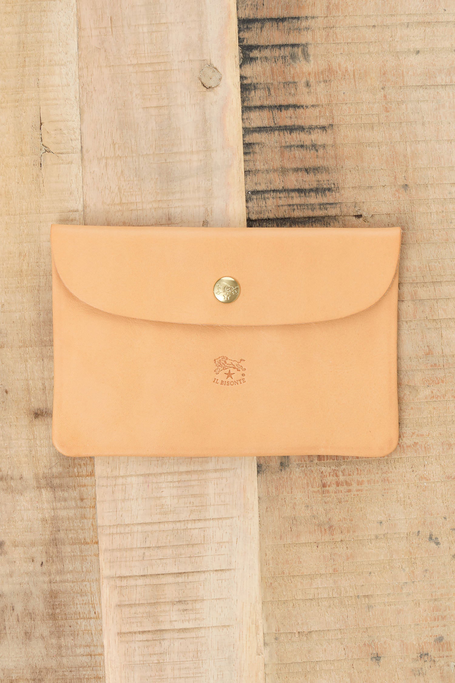 Classic Leather Envelope Case in Naturale by Il Bisonte 