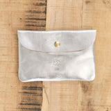 Il Bisonte Accessories Bags Classic Envelope Case in Silver Silver / 6.25" L X 4.25" W X .5" D