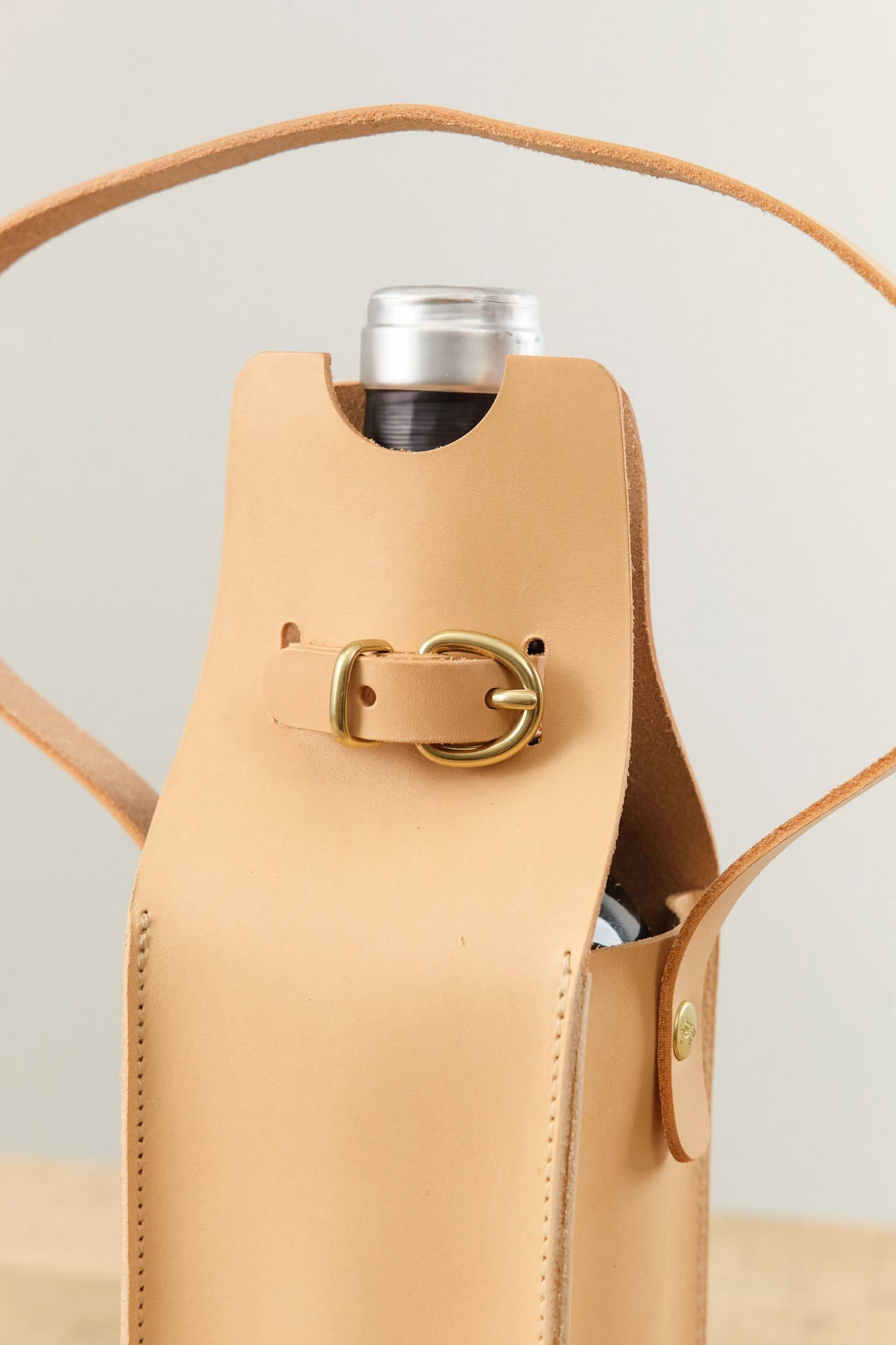 Il Bisonte Home Bar Accessories Cowhide Bottle Holder Naturale / 11.5" L X 3" W X 3" D