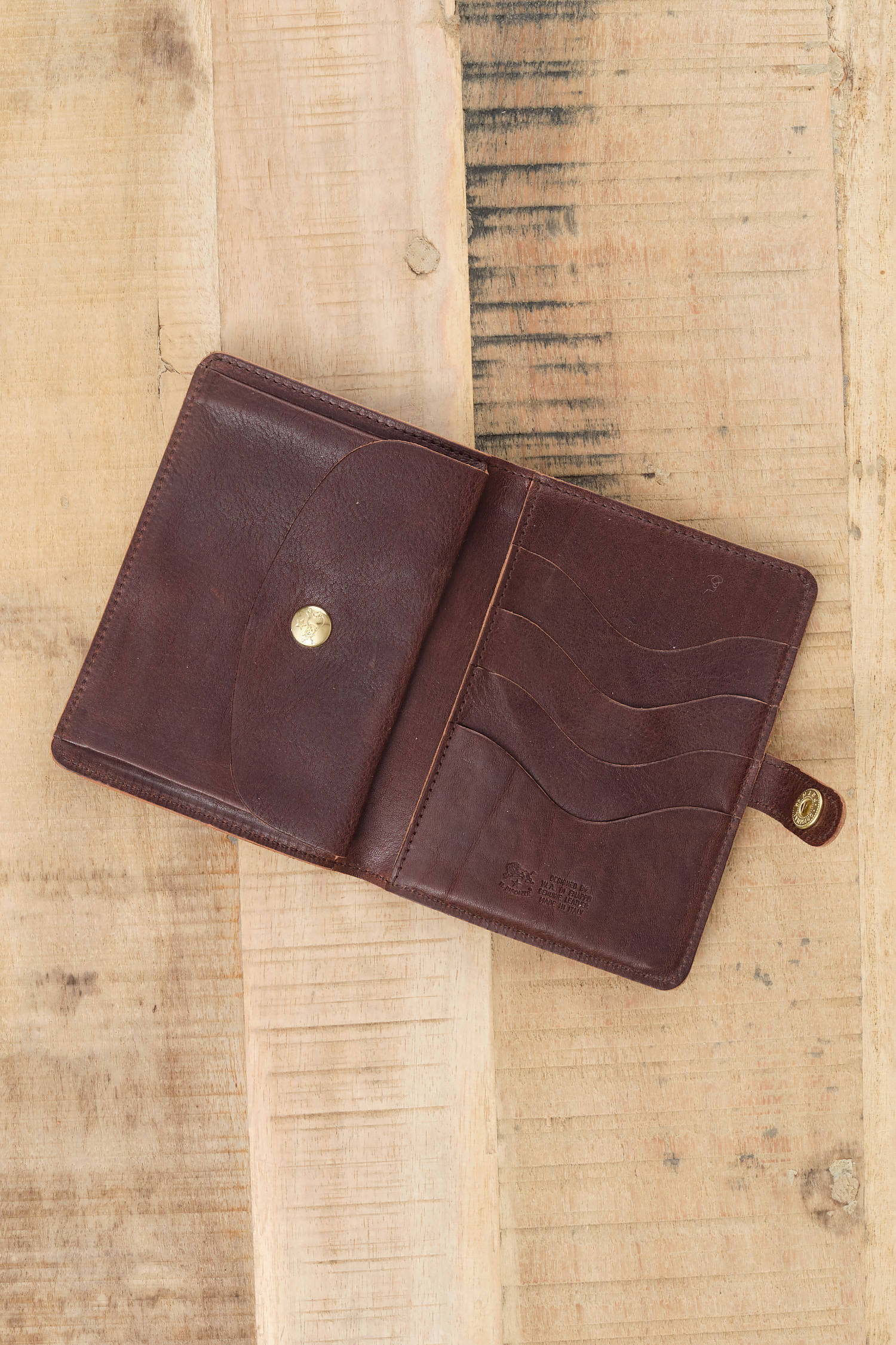 Medium Leather Classic Snap Wallet in Caffe by Il Bisonte 