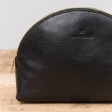 Il Bisonte Accessories Bags Large Bigallo Beauty Case in Nero Nero / 8" L X 6.25" H X 2.75" D