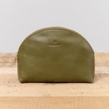 Il Bisonte Accessories Bags Large Bigallo Beauty Case in Verde Rugiada Verde Rugiada / 8" L X 6.25" H X 2.75" D