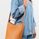 Il Bisonte Accessories Bags Le Laudi Bucket Bag Naturale / 11.75" L X 11" WX 5.5" D