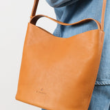 Il Bisonte Accessories Bags Le Laudi Bucket Bag Naturale / 11.75" L X 11" WX 5.5" D