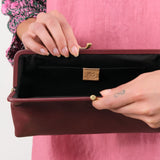 Il Bisonte Accessories Bags Manuela Clutch Bag in Amarena Amarena / 10.25" L X 5.1" W X 1.5" D