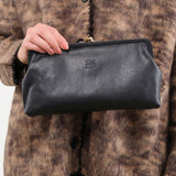Il Bisonte Accessories Bags Manuela Clutch Bag in Nero Nero / 10" L X 5" H X 1.5" D