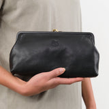 Il Bisonte Accessories Bags Manuela Clutch Bag in Nero Nero / 10.25" L X 5" H X 1.5" D