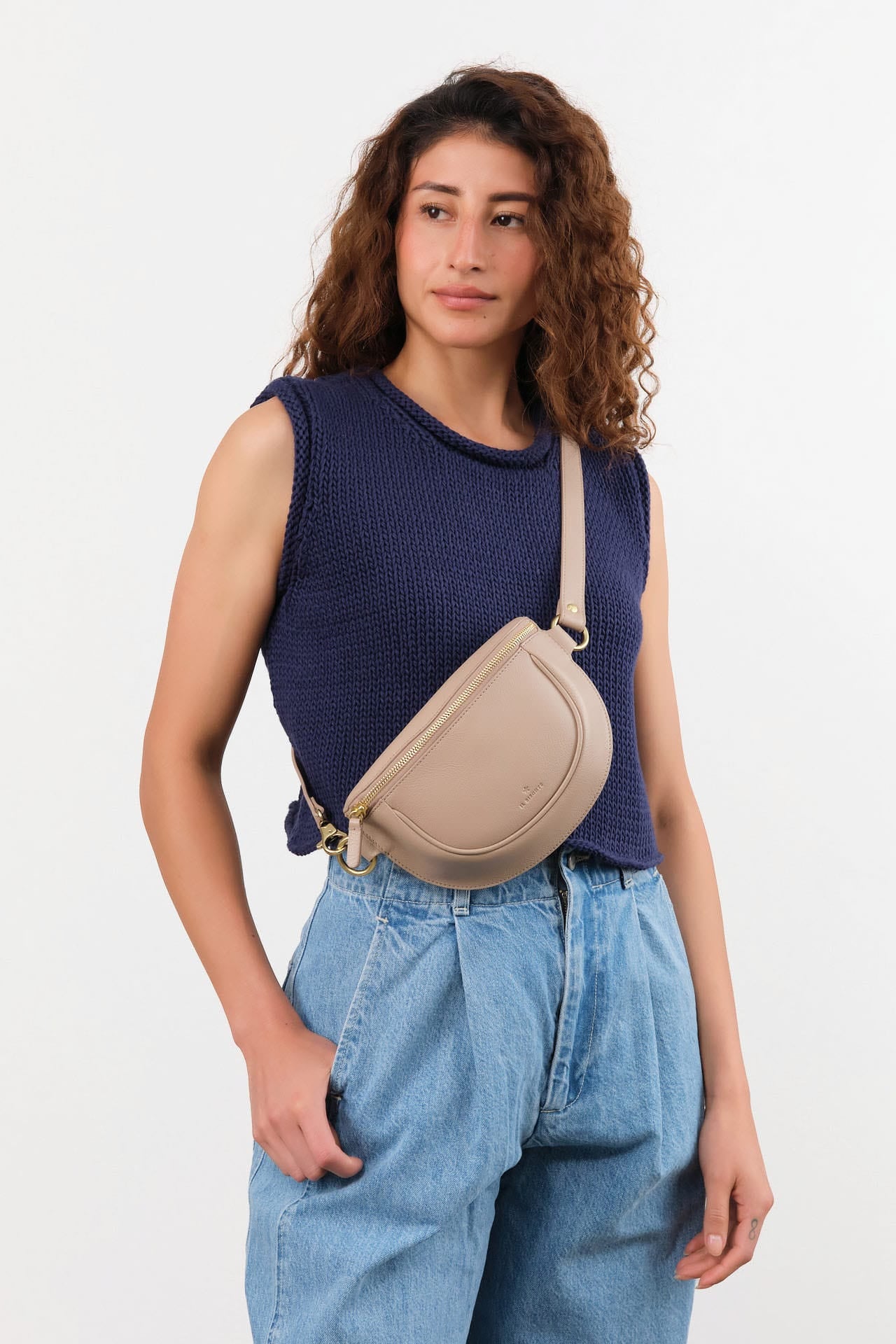 Il Bisonte Accessories Bags Oliveta Belt Bag in Beige Vasari Beige Vasari / 11" L X 6" W X 0.5" D