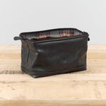 Populonia Cowhide Leather Beauty Case in Nero Black by Il Bisonte