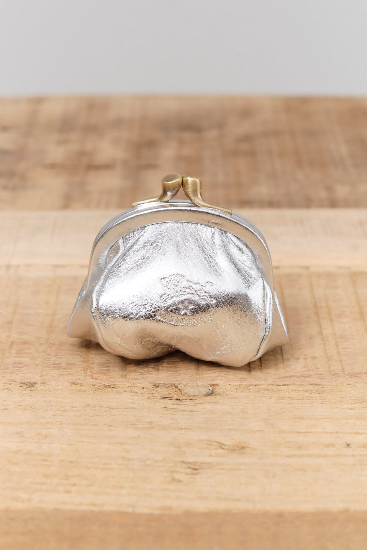 Il Bisonte Accessories Bags Retro Coin Purse in Metallic Silver Metallic Silver / 3.5" L X 2.75" W X 2" D