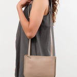 Il Bisonte Accessories Bags Roseto Crossbody Bag in Beige Vasari Beige Vasari / 9.75" L X 7" W X .75" D