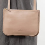 Il Bisonte Accessories Bags Roseto Crossbody Bag in Beige Vasari Beige Vasari / 9.75" L X 7" W X .75" D