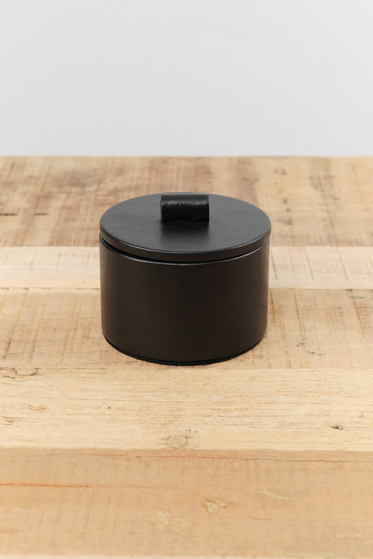 Il Bisonte Home Kitchen Containers Short Cowhide Container Nero / 4" Dia X 3" H