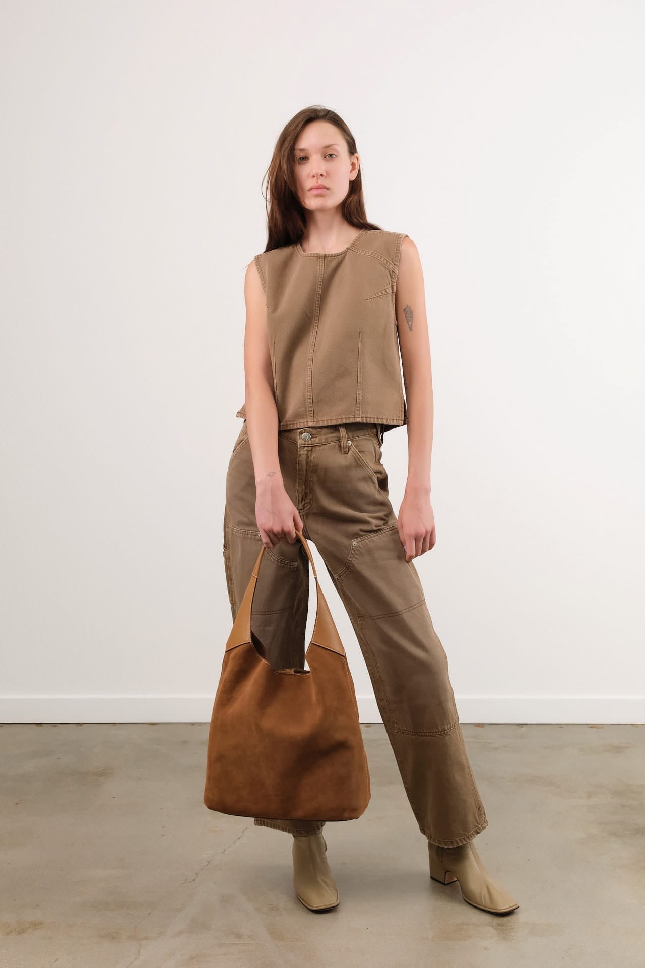 Il Bisonte Accessories Bags Suede Le Laudi Shoulder Bag Gianduia / 13.5" L X 13" W  X 4.25" D
