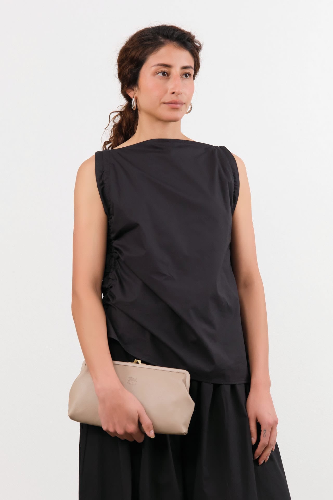 Il Bisonte Accessories Bags Manuela Clutch Bag in Beige Vasari Beige Vasari / 10.25" L X 5.1" W X 1.5" D