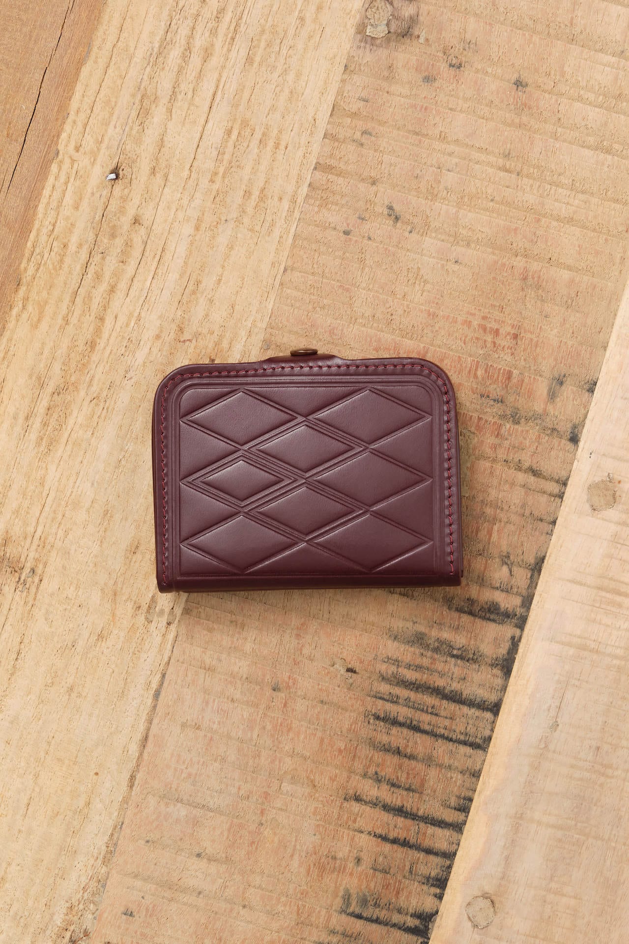 Iriarte Iriarte Accessories Wallets Jules abcd Wallet in Burgundy Burgundy