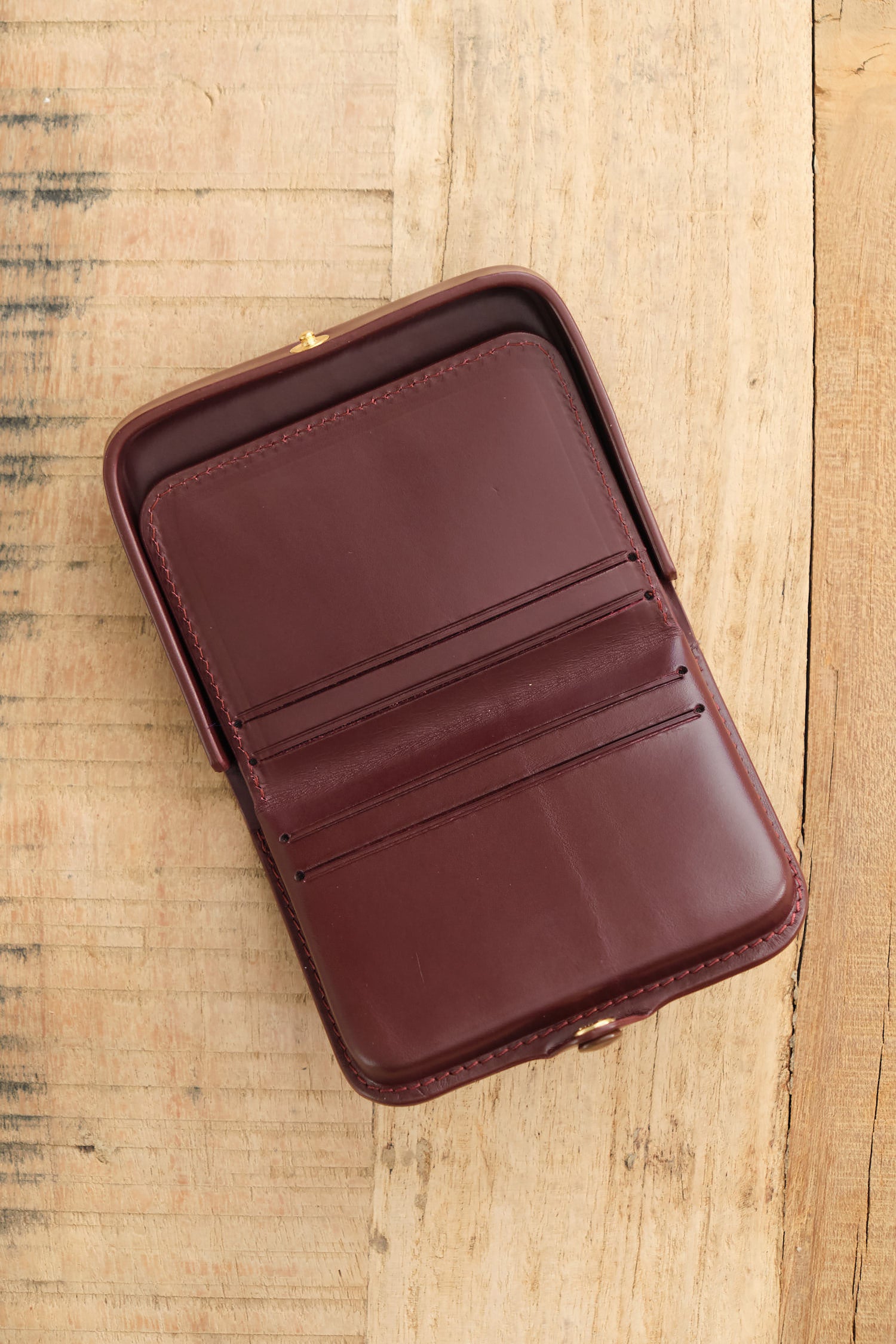 Iriarte Iriarte Accessories Wallets Jules Wallet in Burgundy Burgundy