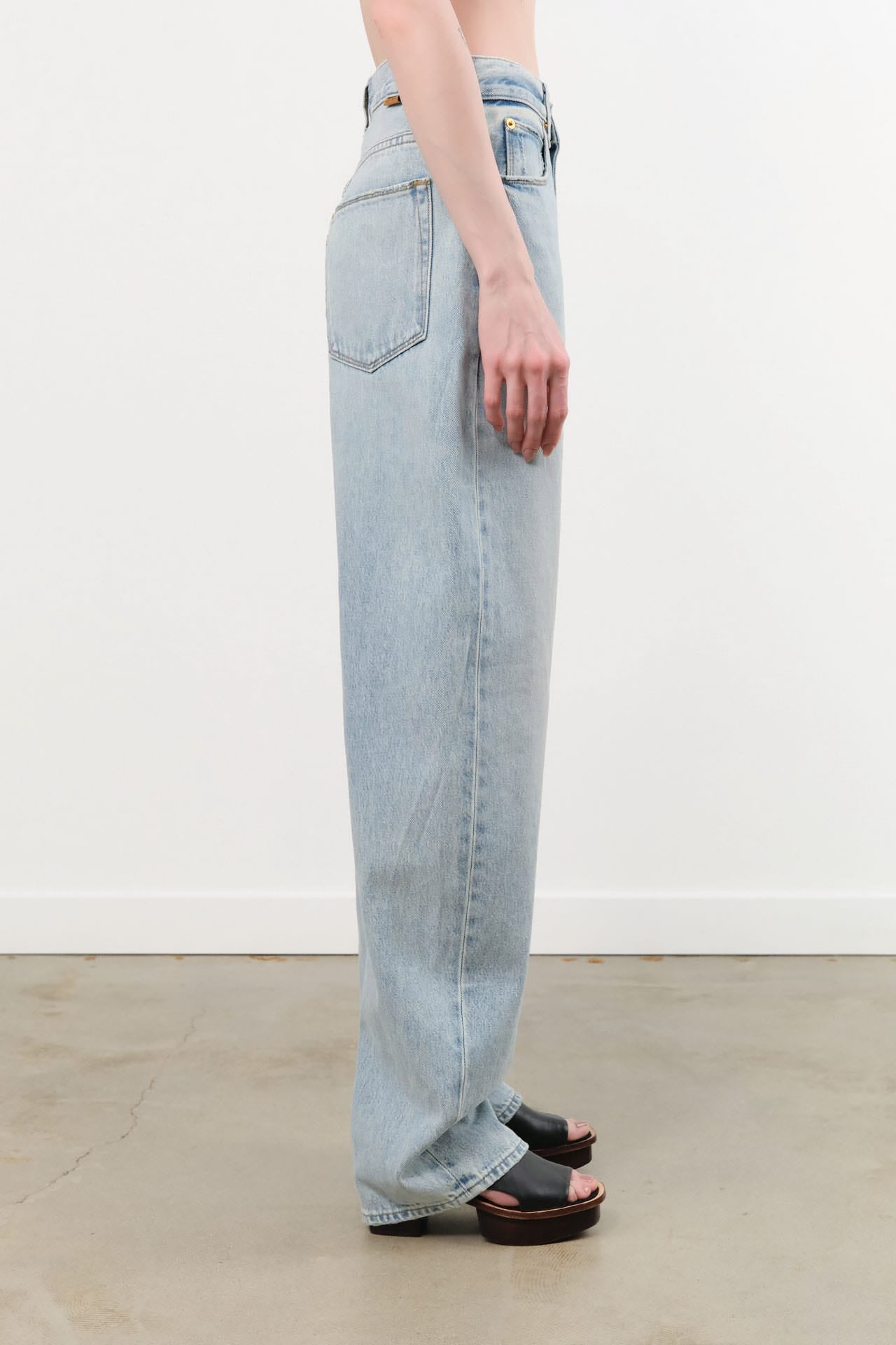 Jamie Haller Apparel Womens Denim The Fan Jean in Light Stone