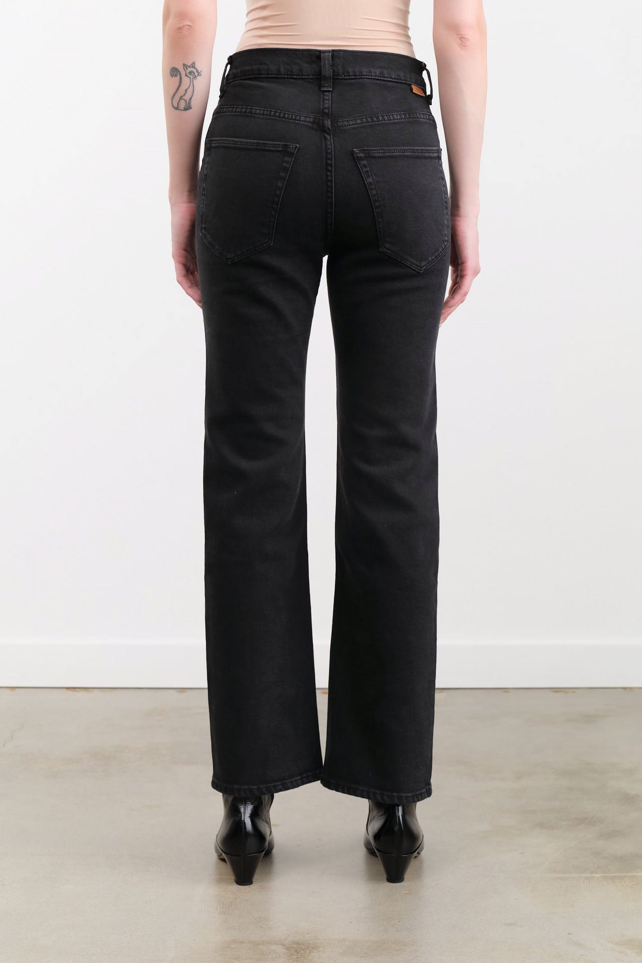 Jamie Haller Apparel Womens Denim The Kenickie Jean in Washed Black