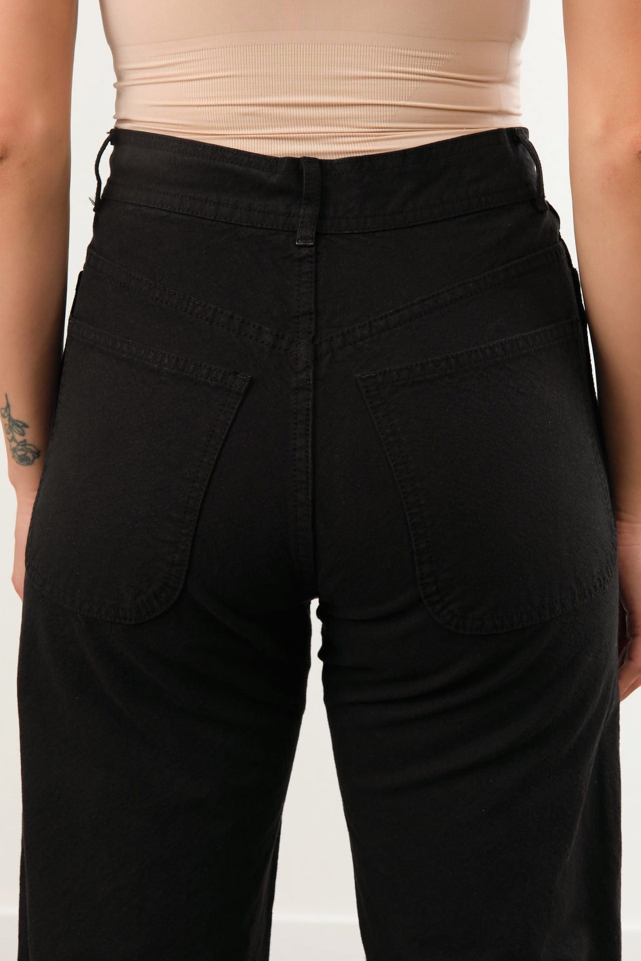 Jesse Kamm Apparel Womens Pants California Slim in Black