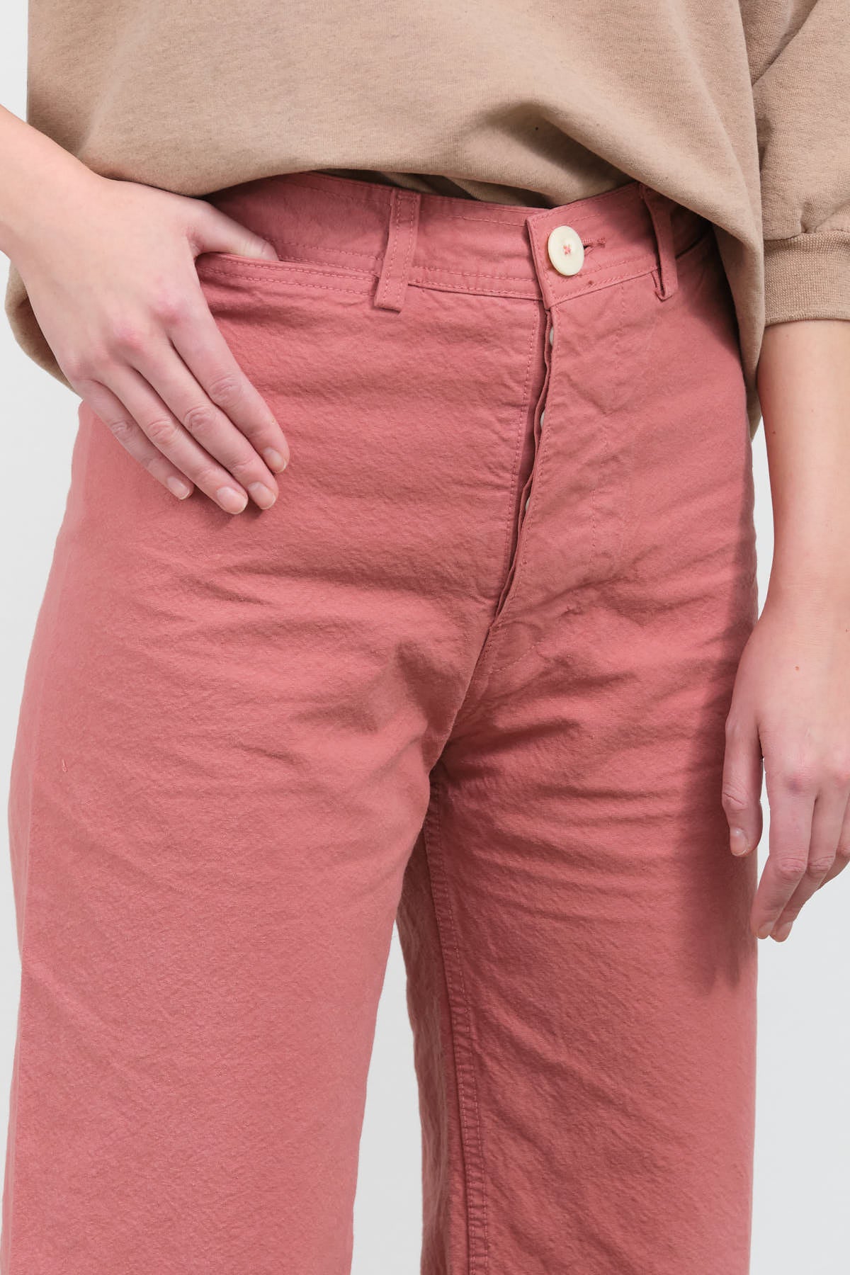 Front pocket view of Sailor Pant in Dogwood