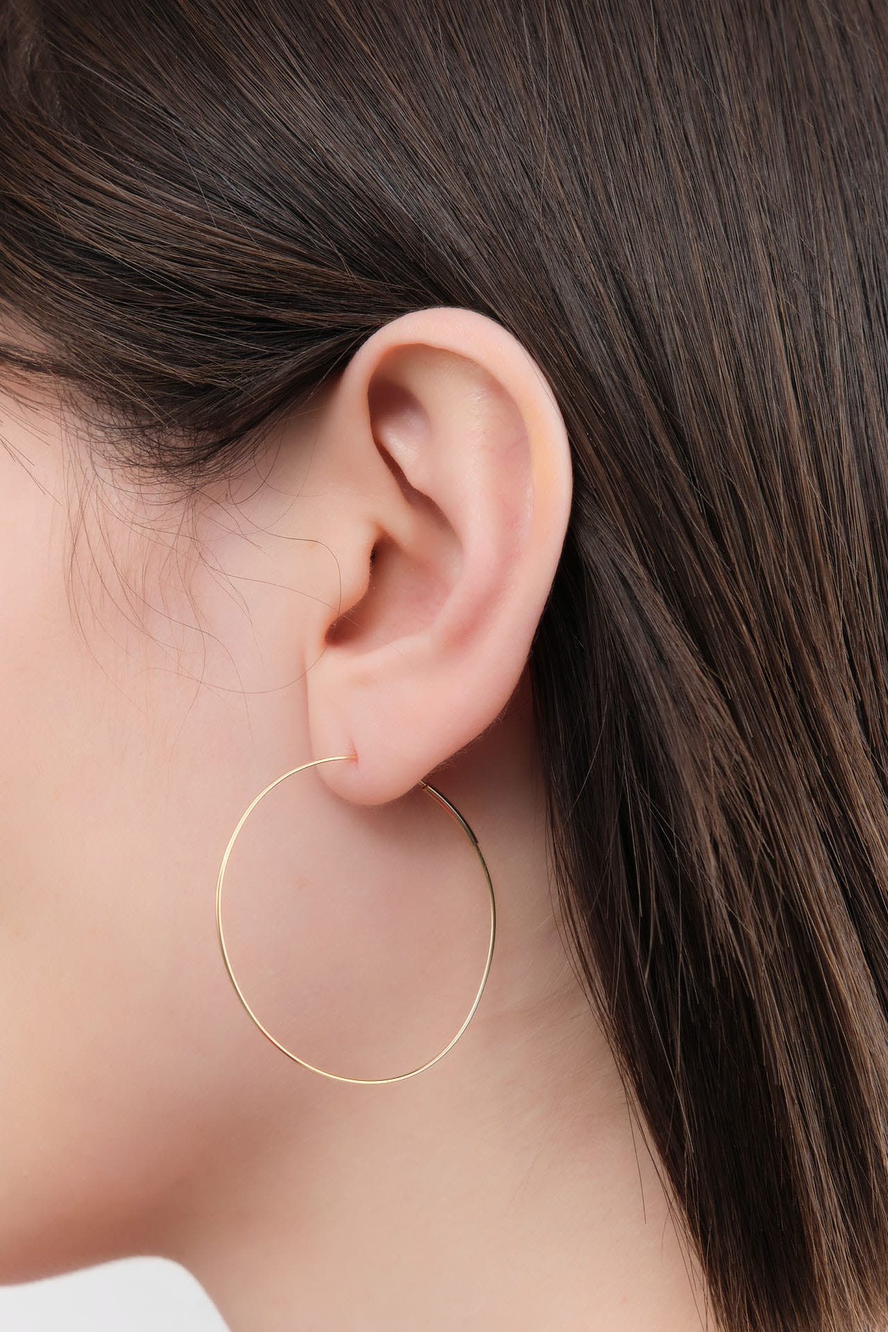 Kathleen Whitaker Jewelry Earrings Medium Hoop Earrings 14K Yellow Gold / Pair