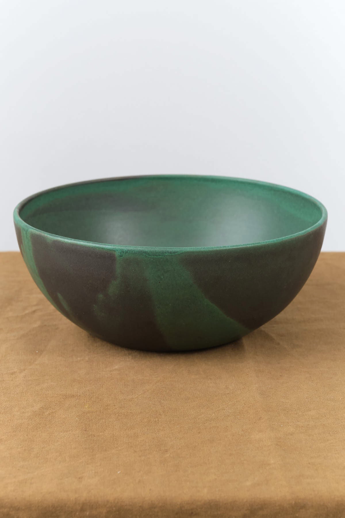 Side view of Large Salad Bowl