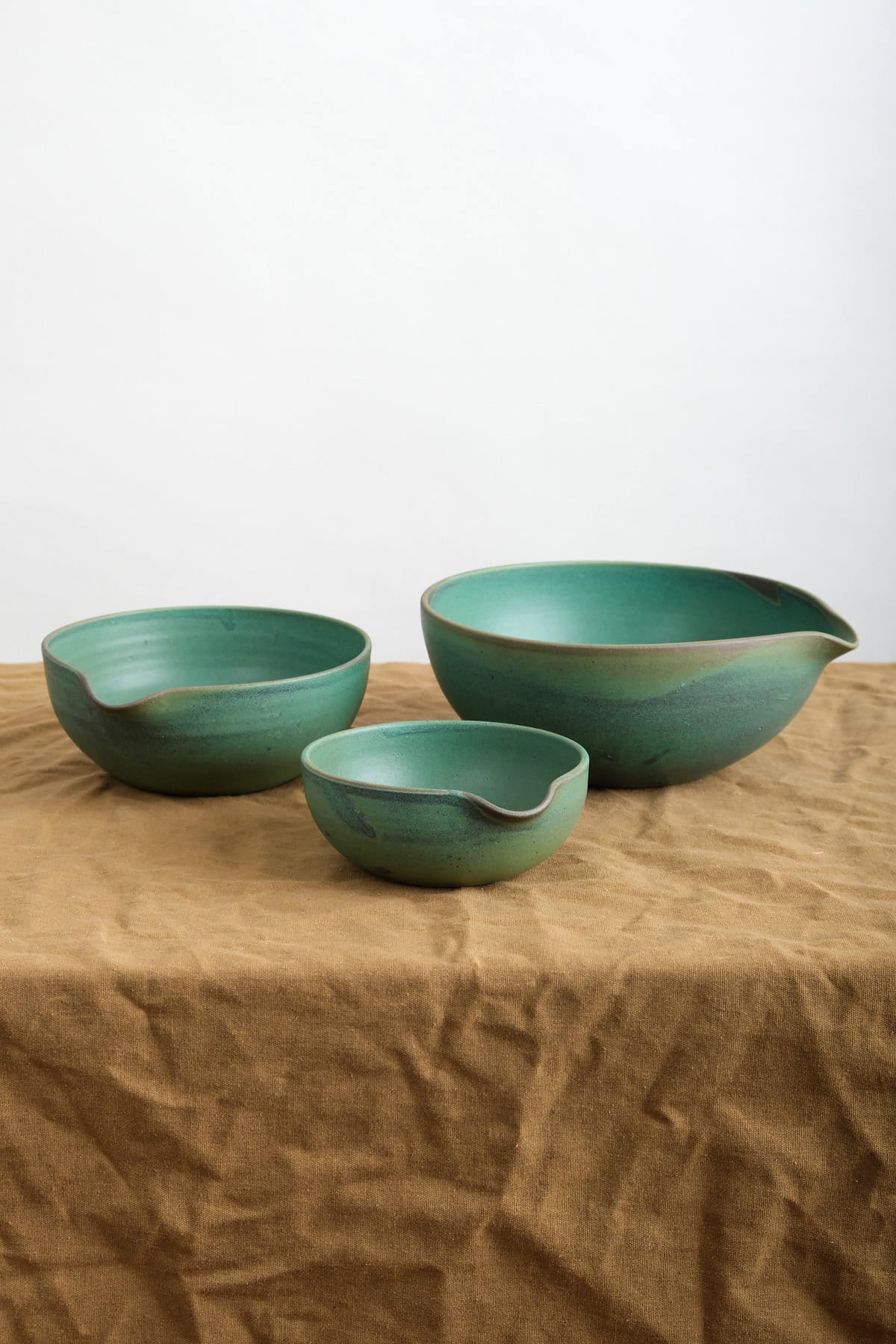 https://cedarandhyde.com/cdn/shop/files/kati-von-lehman-pouring-bowl-set-35.jpg?crop=center&height=1800&v=1698965766&width=1200