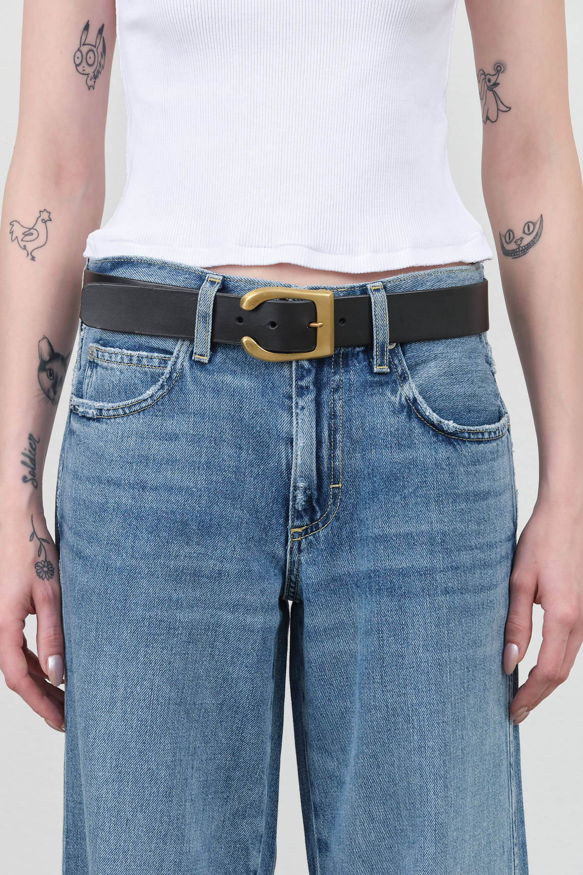 Kika NY B5 Buckle Belt in Black