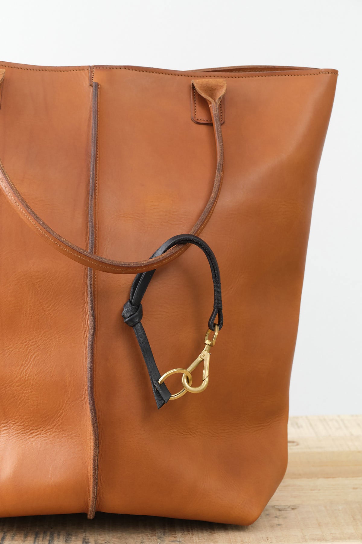 KikaNY Long Knot Keychain in Black