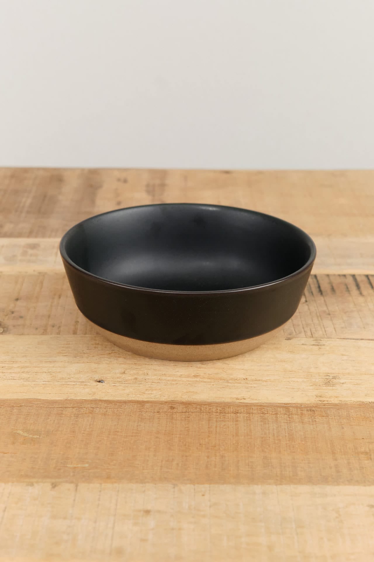 Kinto Home Kitchen Dishware 7" Ceramic Lab Bowl Black / 7.25" Dia X 2.5" H