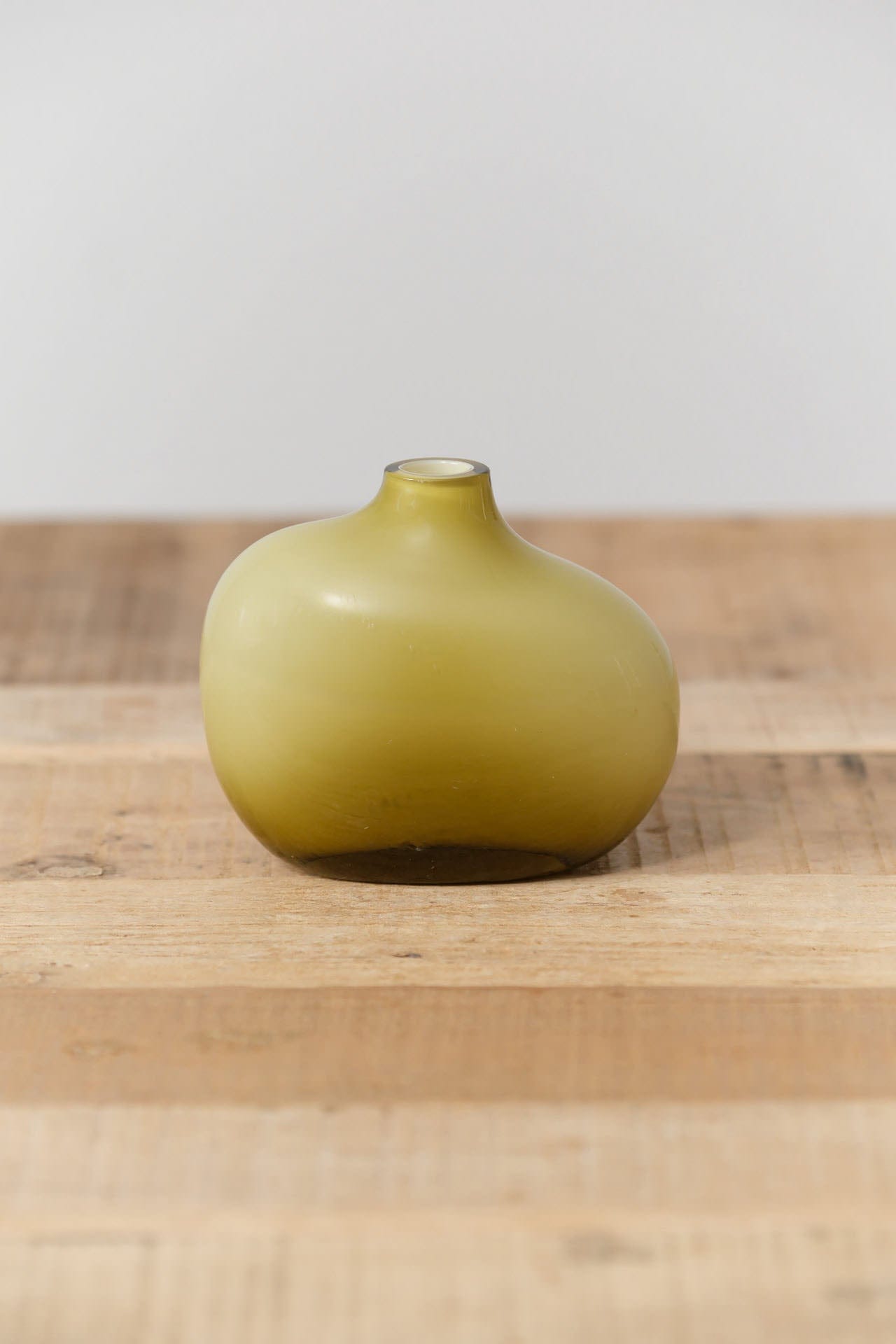 Kinto Home Kitchen Vases Sacco Vase Glass 01 Green